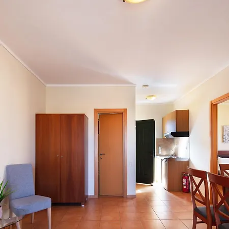Aparthotel Dia 4*