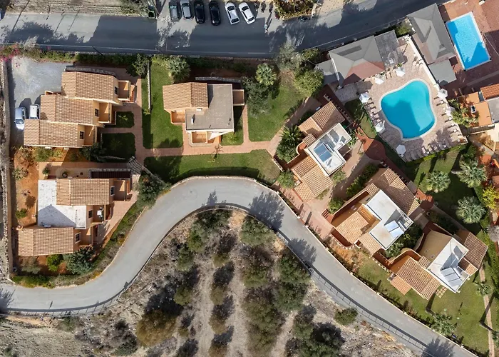 Dia Апарт-готель